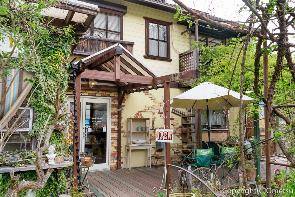 青梅のカフェレストラン、アイムホームの外観