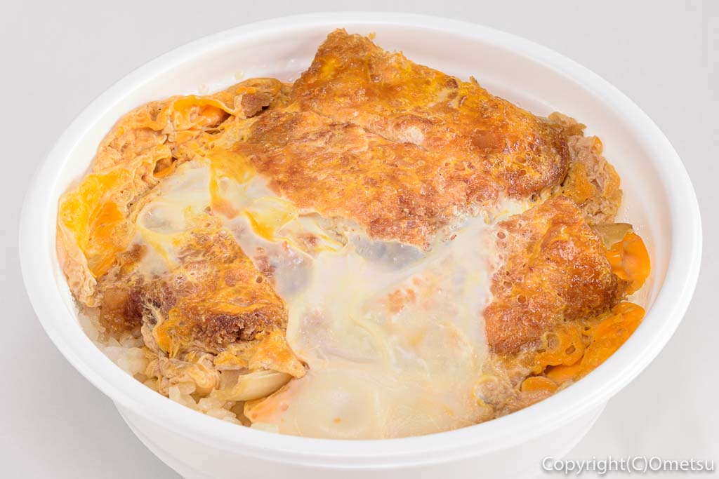 青梅の中華料理店、偕楽のカツ丼
