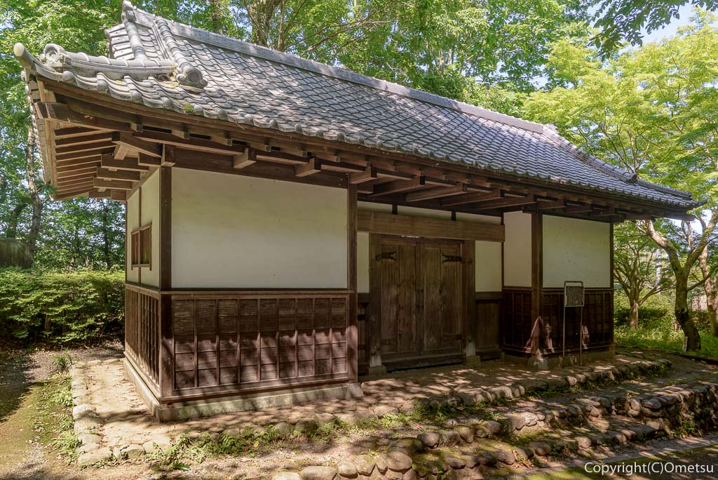 羽村市郷土博物館の旧田中家長屋門