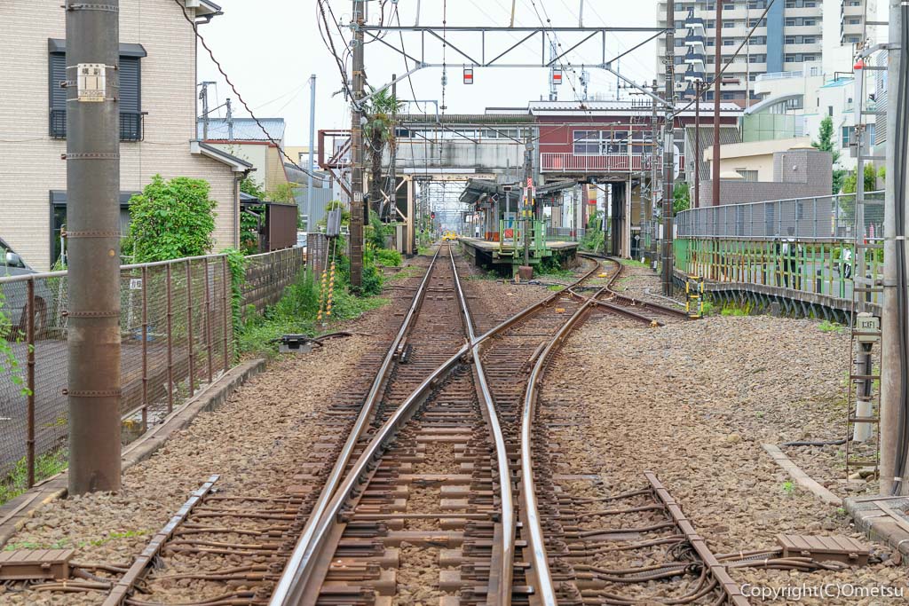 東青梅駅西側