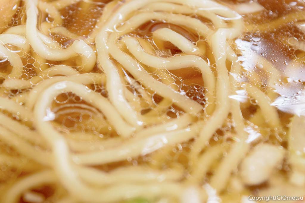 東青梅のラーメン店・福助のラーメンの麺