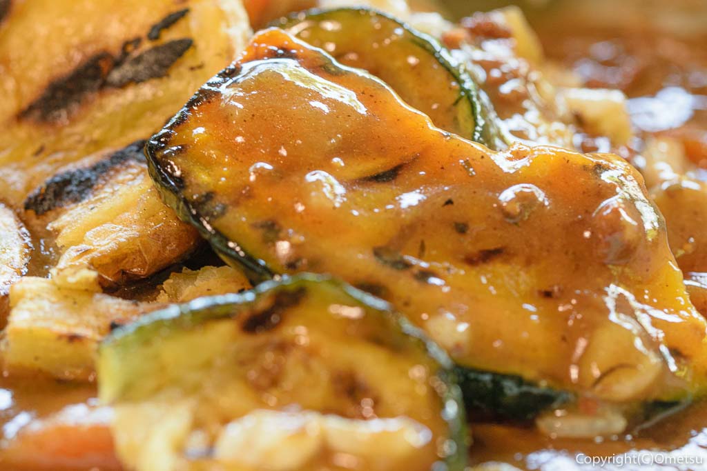 青梅市・沢井マウンテンカフェの、焼き野菜カレーの野菜