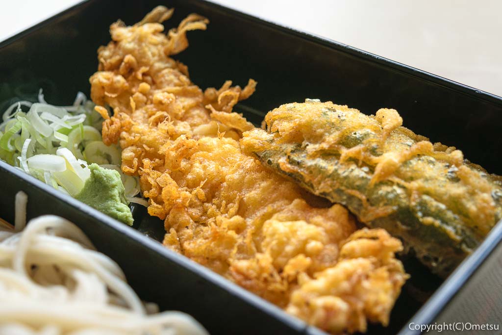 青梅市・東青梅の蕎麦店、「大むら」の、天ぷら