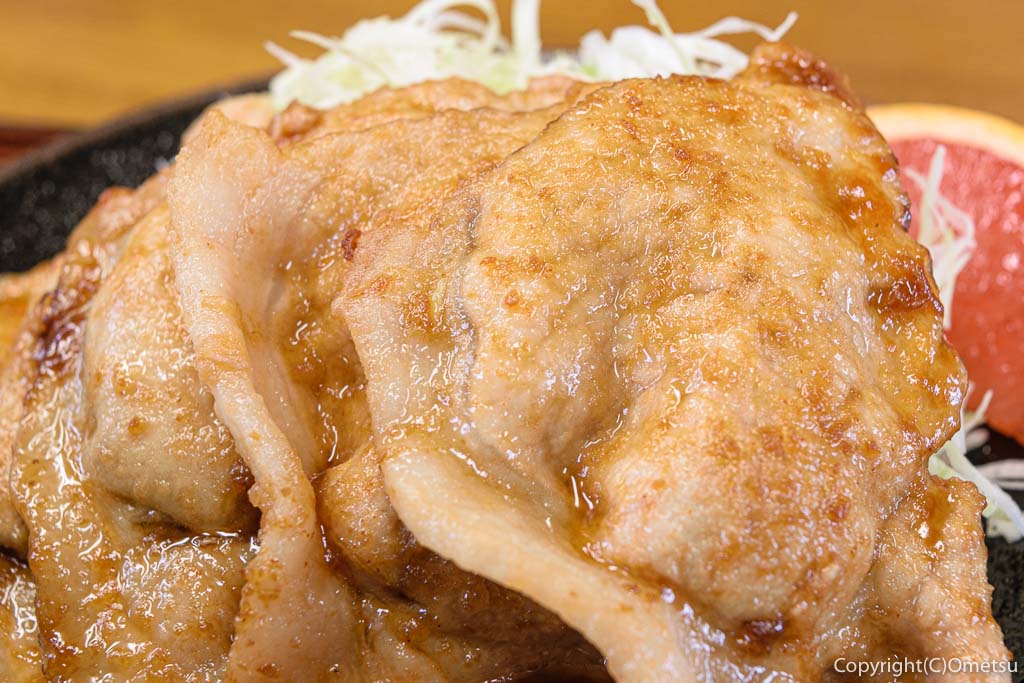 青梅・新町の定食屋、山喜屋のロース生姜焼き定食