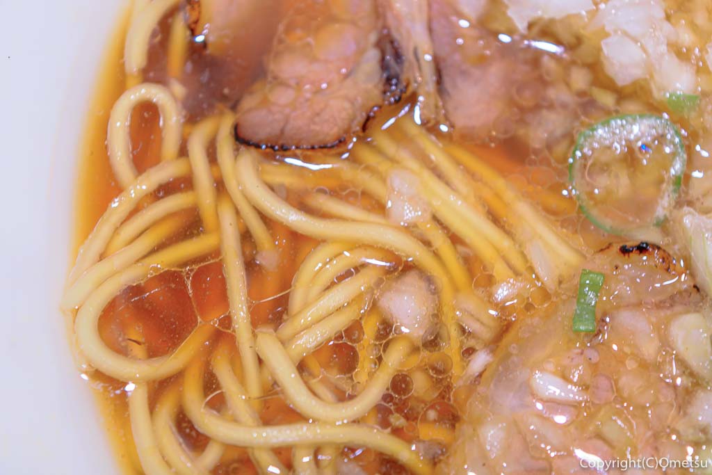 びんびん亭の麺