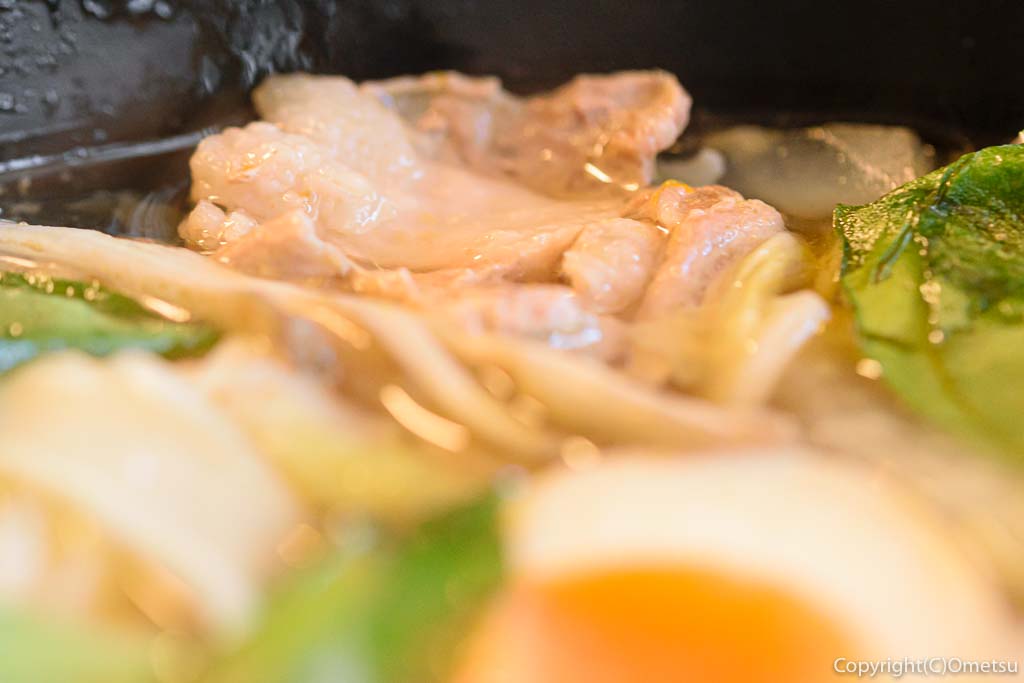 青梅市・河辺の幸泉の、カボチャほうとうの豚肉