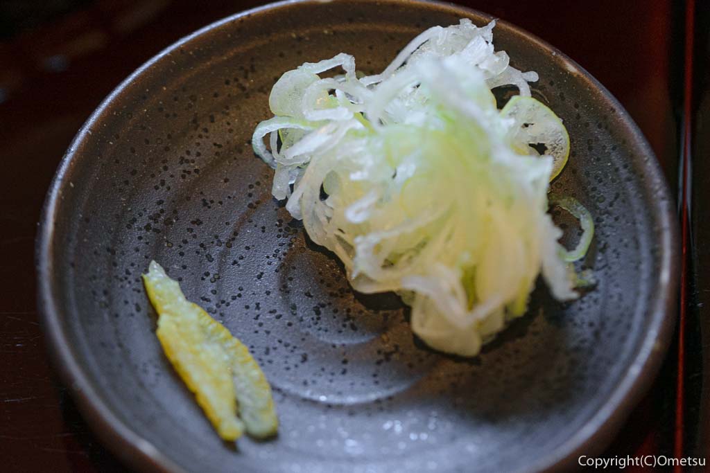 青梅・裏宿の蕎麦店、榎戸の肉せいろの薬味