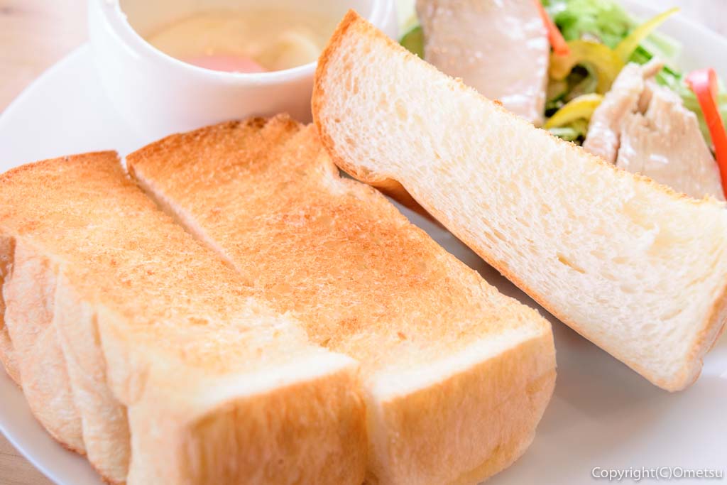 あきる野市の・東秋留の、Cafeキトコムギのランチプレートのパン