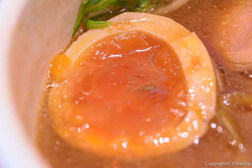 青梅市・河辺の、つけ蕎麦KATSURAの、かもだしスペシャルの、煮玉子