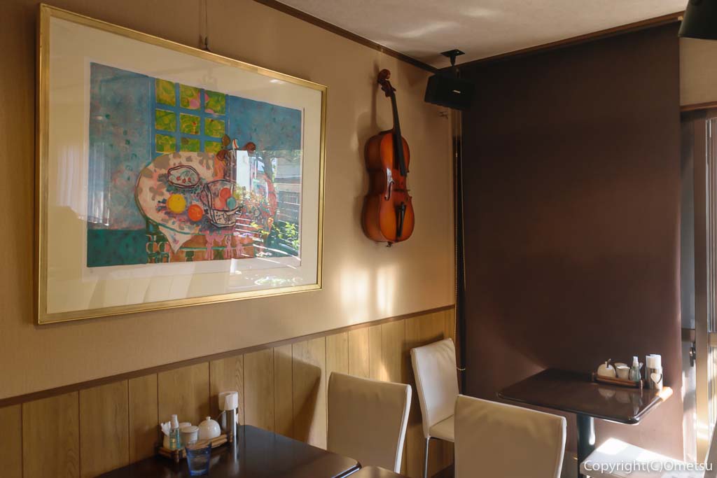 羽村の洋食料理店・LARGO(ラルゴ)の店内