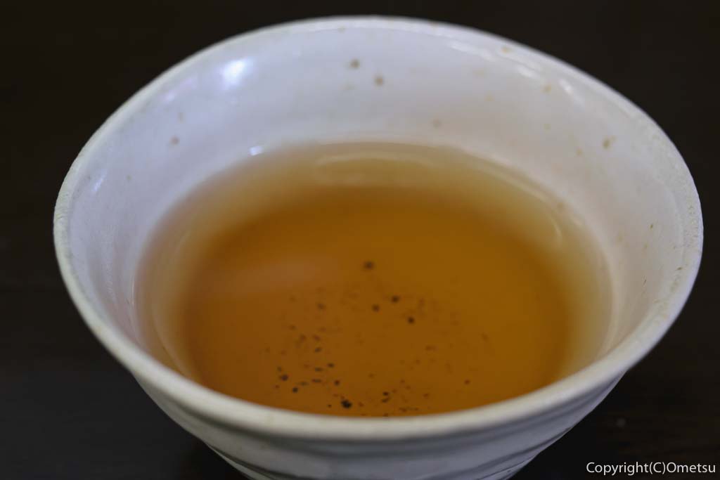 青梅・担々麺杉山の、担々麺のジャスミン茶