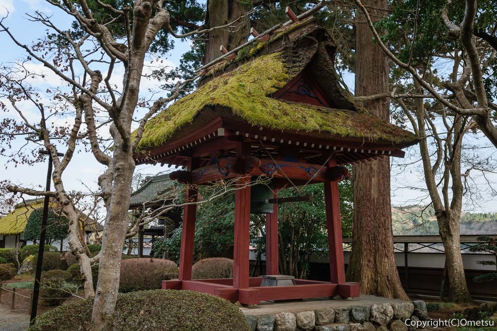 青梅市・成木の安楽寺の鐘撞き堂
