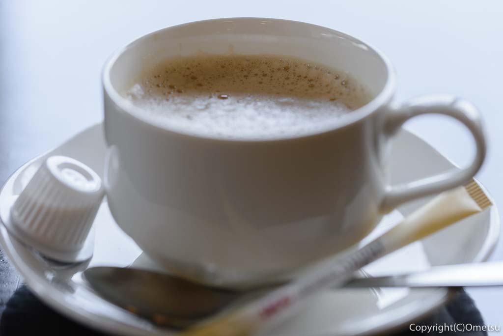 福生市・大多摩ハムのレストラン、シュトゥーベン・オータマの、福生ドッグセットのコーヒー