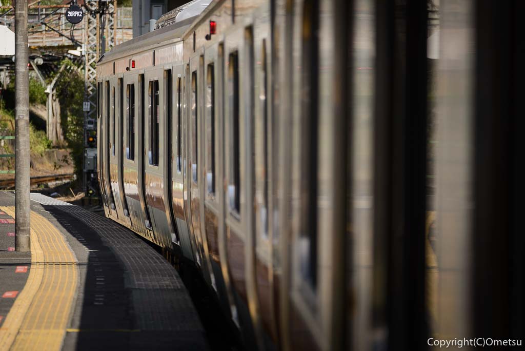 青梅駅の鉄道とホーム