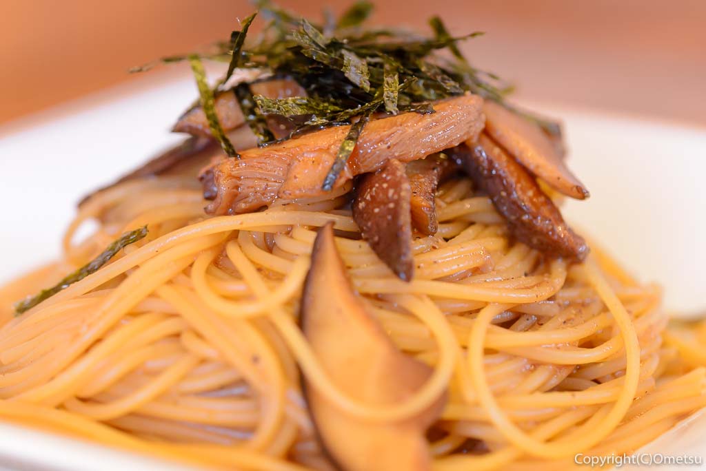 青梅市・内沼きのこ園の、軽食喫茶 ぴるつ・たまり醤油バターのきのこスパゲティー