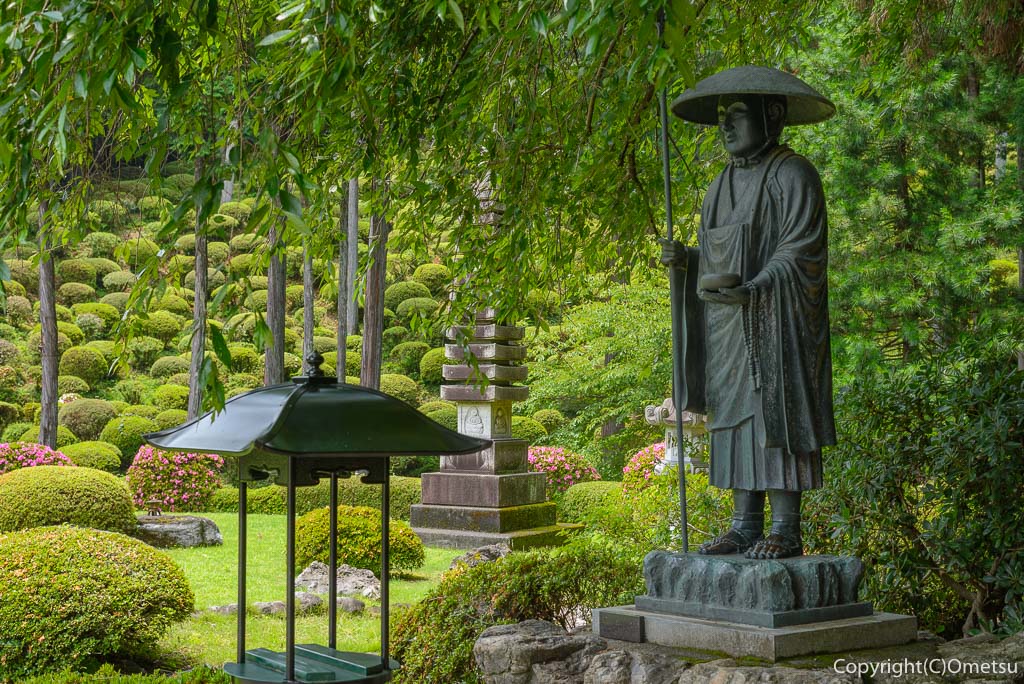 青梅市・今井の、薬王寺の弘法大師像