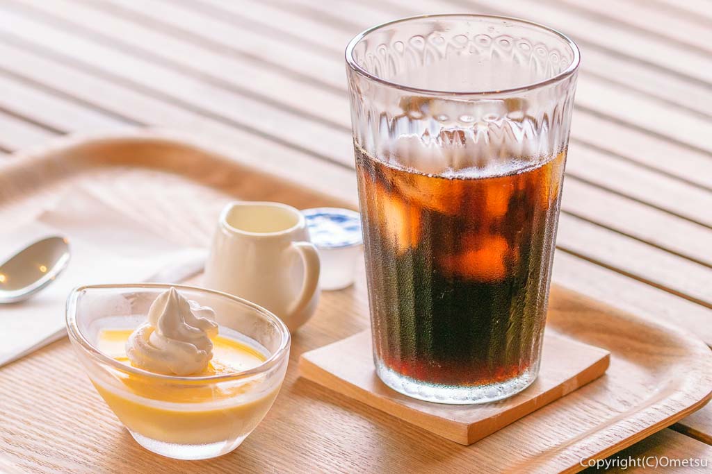 羽村「みんなのカフェ メリ・メロ」のプリンとアイスコーヒー