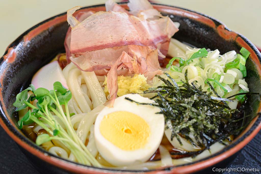 青梅市「手打ちうどん さぬき」の、ぶっかけうどん