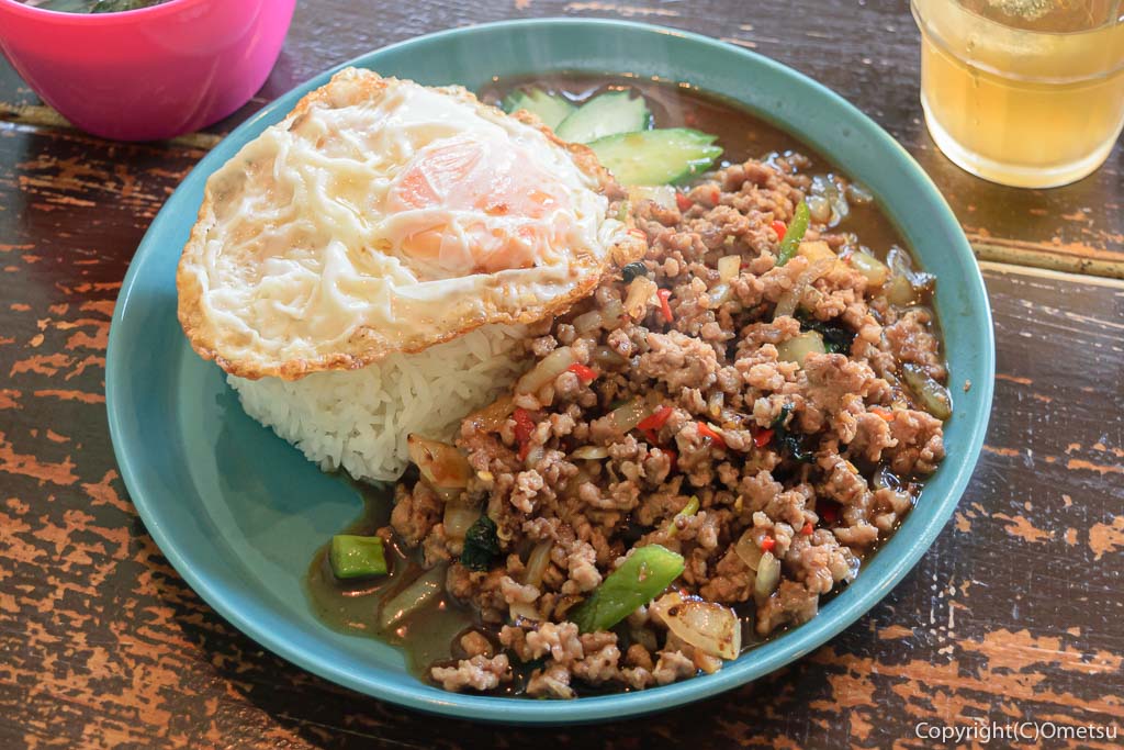 羽村市の、Thai food OKURRA（オクラ）の、ガパオ