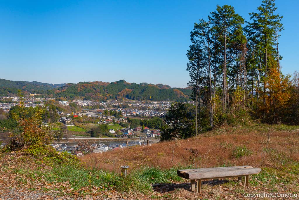 東京都・あきる野市、小峰公園から金剛の滝〜広徳寺ハイキングコースの、展望