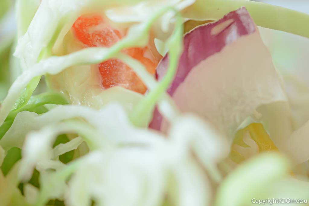 羽村市役所近くの、羽村コミュニティセンター内の「コミュニティレストラン らるご」の日替わり定食の、野菜