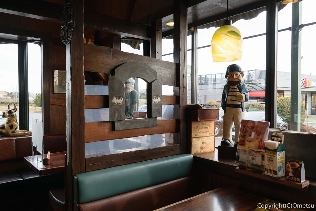 びっくりドンキー 瑞穂店の店内