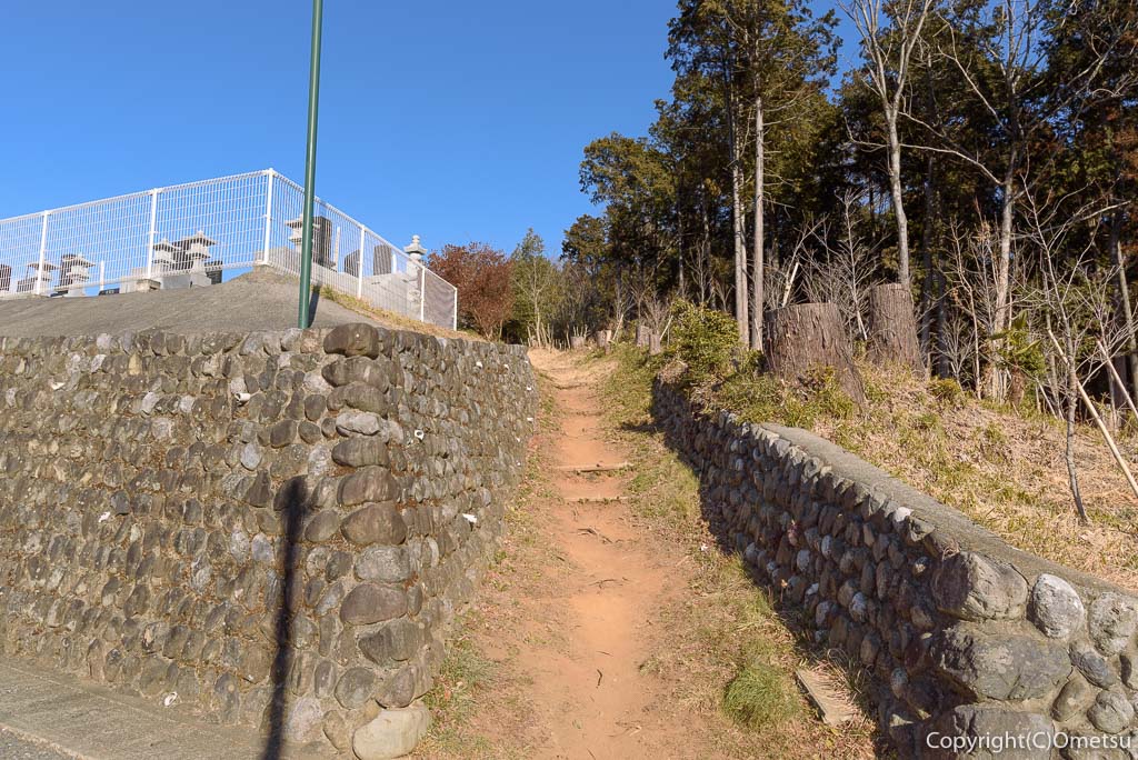 青梅市・真浄寺から、霞丘陵ハイキングコース