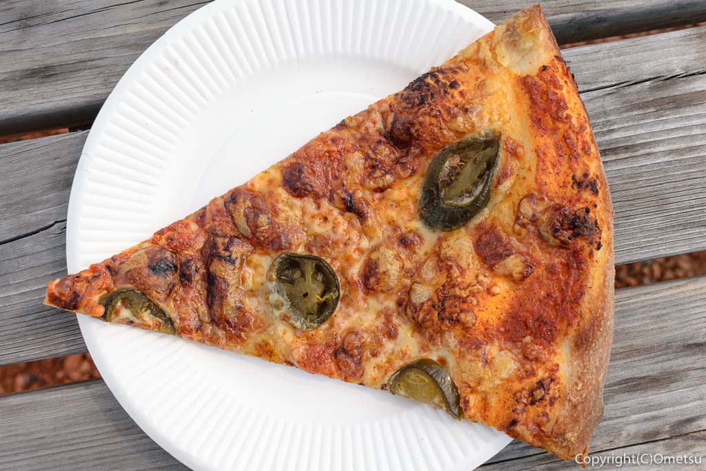福生市・Delta EAST（デルタ・イースト）のDosukoi Pizza（ドスコイ・ピザ）のハラペーニョ・ピザ