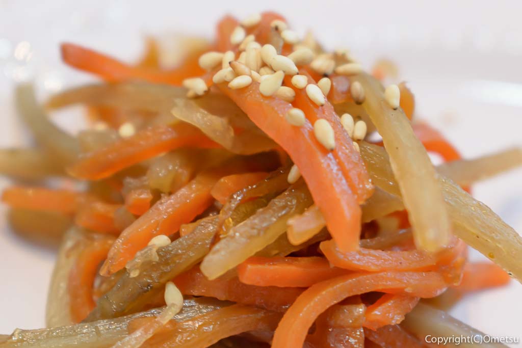 福生市・加美平の「てまり食堂」の、おばん菜の、きんぴらゴボウ