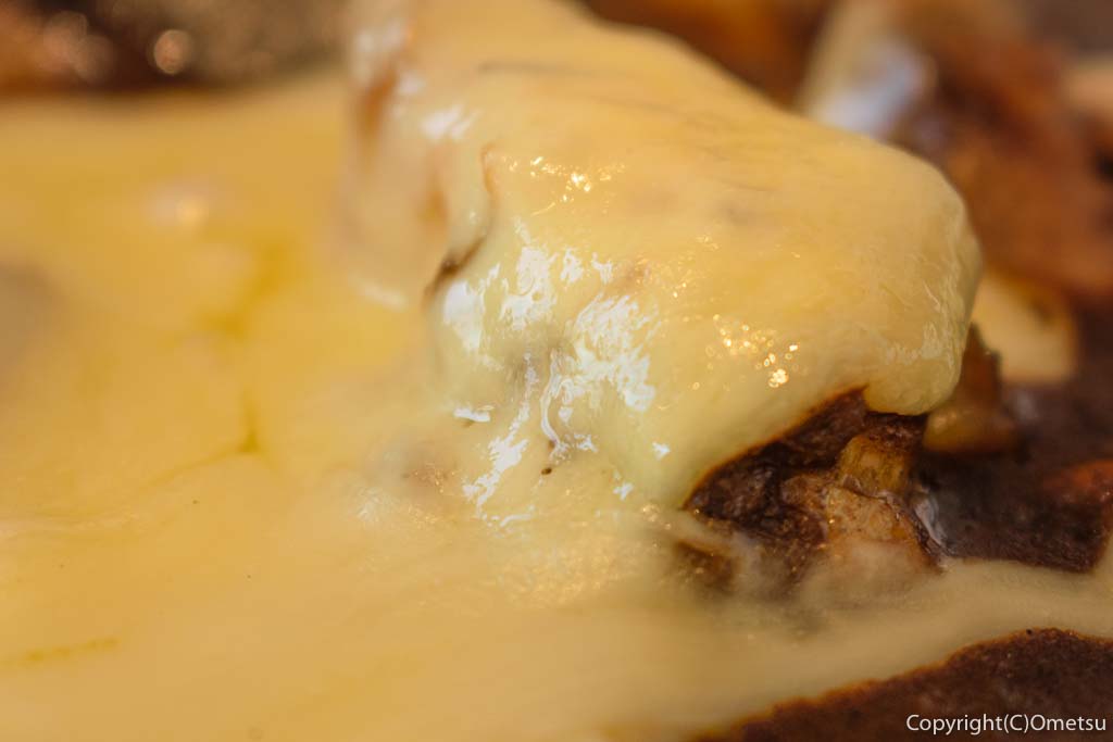 松屋の、たっぷりチーズのごろごろ煮込みチキンカレー
