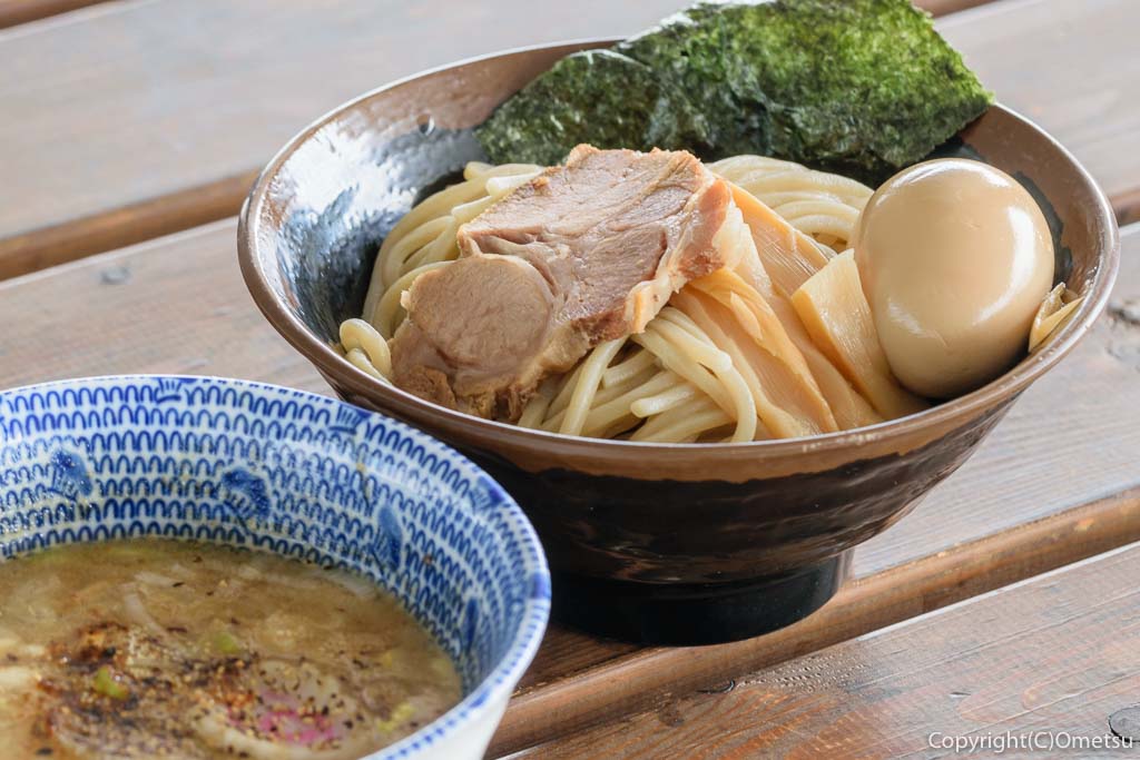 舎鈴・ジョイフル本田瑞穂店の、味玉つけ麺