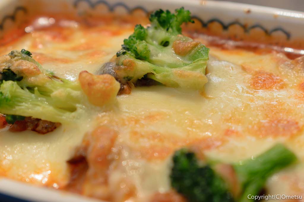 青梅市の、凛カフェの「野菜とひき肉のチーズ焼き」