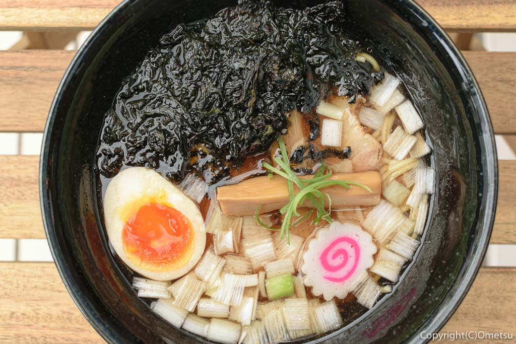 福生市「麺処しんすけ」の、魚介中華そば