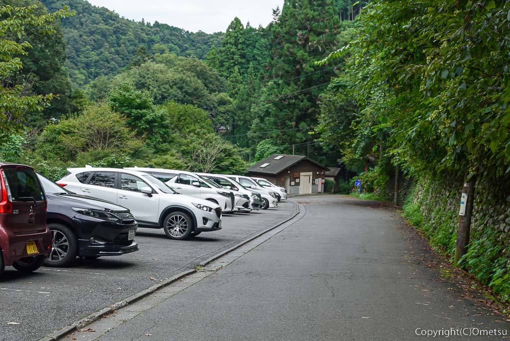 東京都・檜原村の、払沢の滝・駐車場