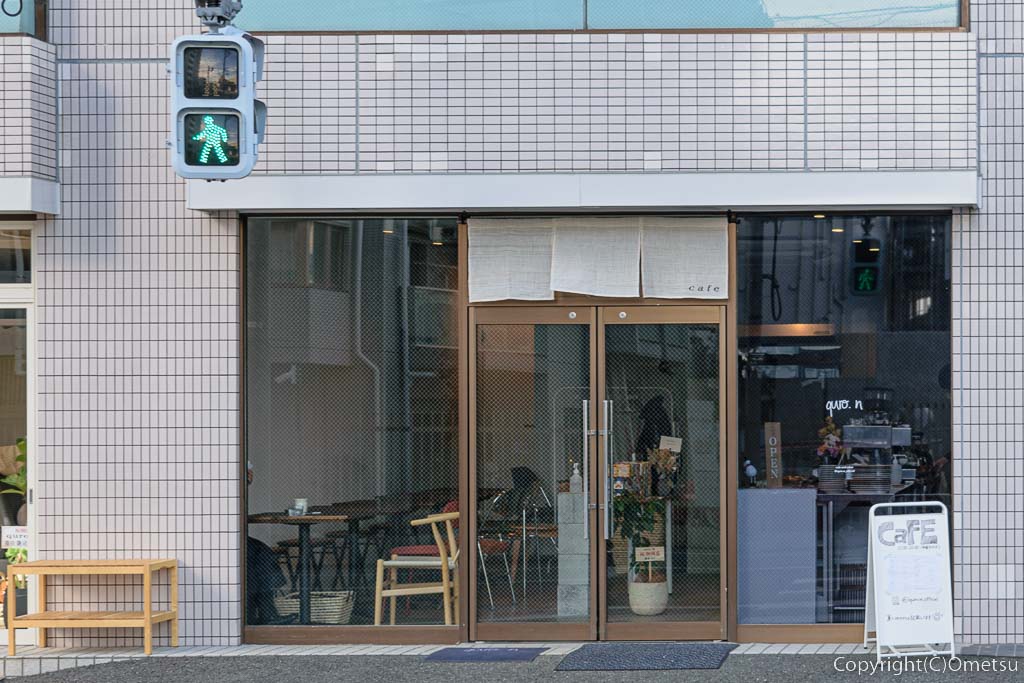 拝島駅南口のカフェ・quro.n（キュロン）