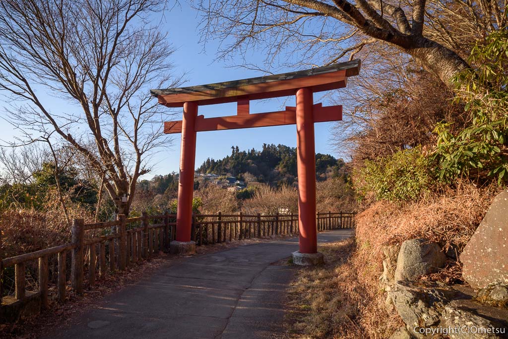青梅市・御岳山・参道の鳥居