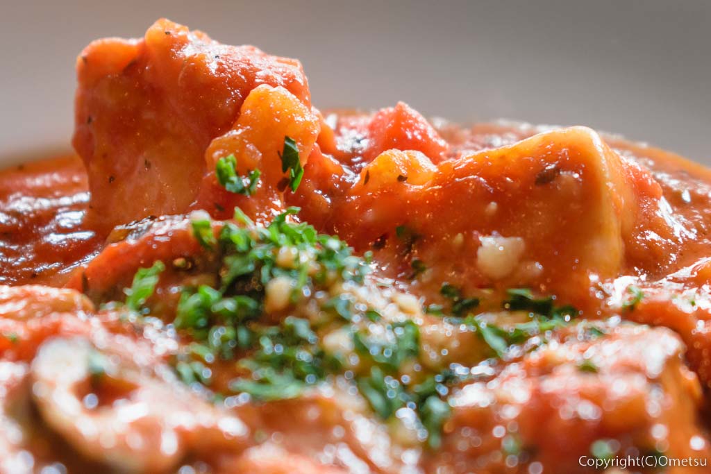 福生市のイタリアン・レストラン、ウン クイント(UN QUINTO)の、イタリアンライスの、鶏肉