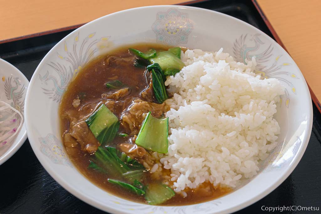 西友福生店5階の中華料理店「北京菜館」の、牛バラ丼
