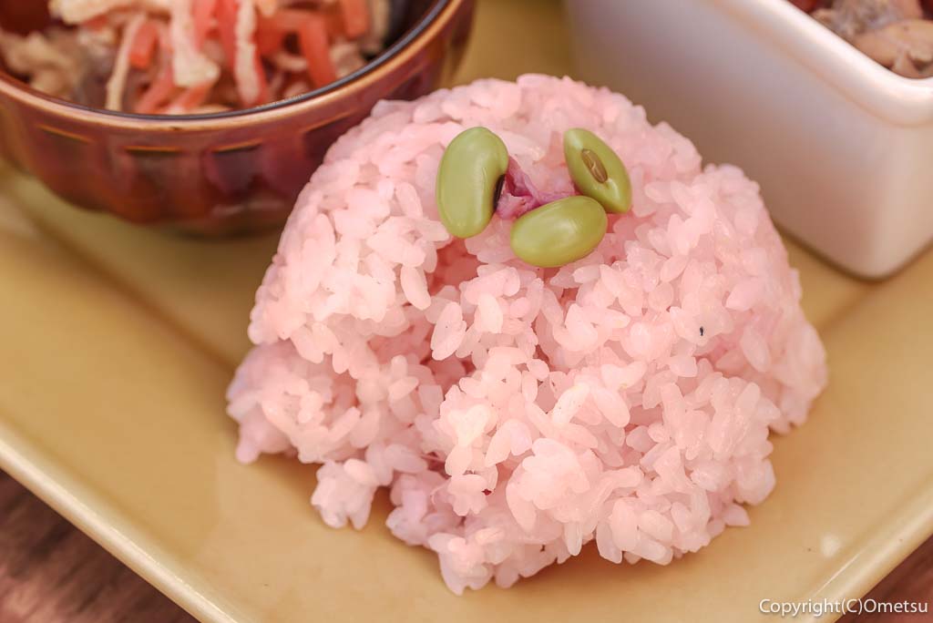 青梅市・御岳の、「間借りカフェ1747」の、桜ごはん