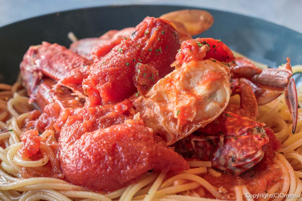 青梅市・河辺の、イタリアン「レストラン トスカーナ」の、渡り蟹のトマトスースのせスパゲティー