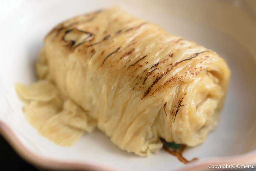 青梅市・御岳渓谷の、手打ち蕎麦店・笑（えみ）の、湯葉巻き