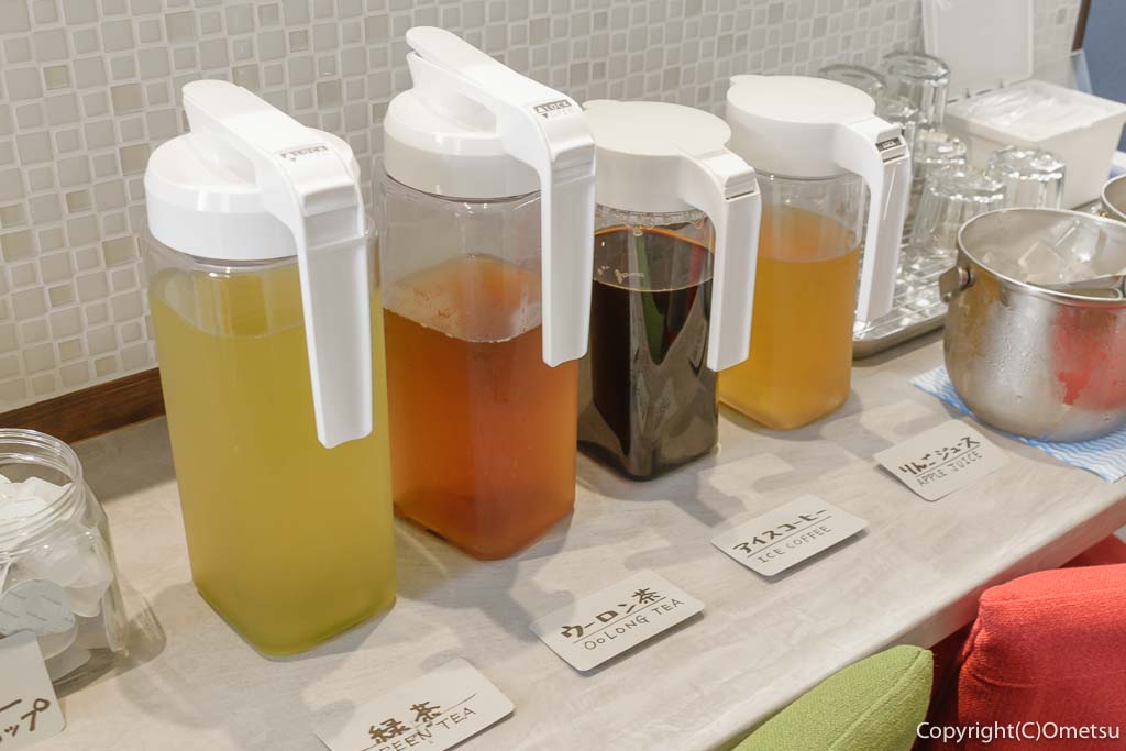 東青梅の餃子居酒屋「餃子と瓶」の、ランチ・ドリンクバー