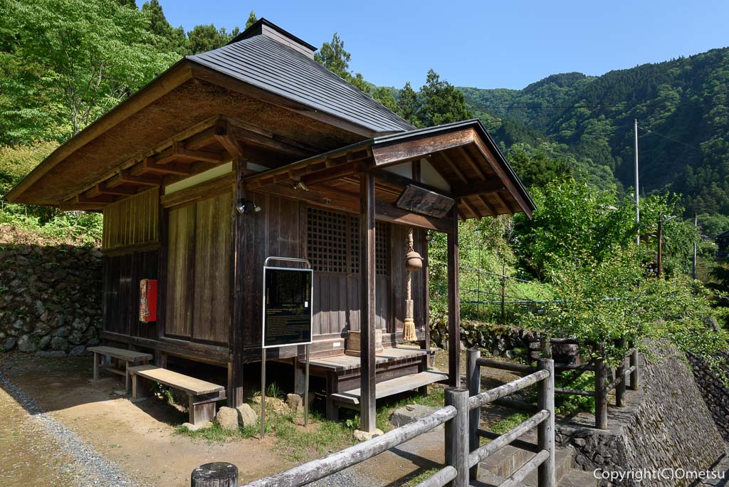 奥多摩町・白丸の、杣入観音堂