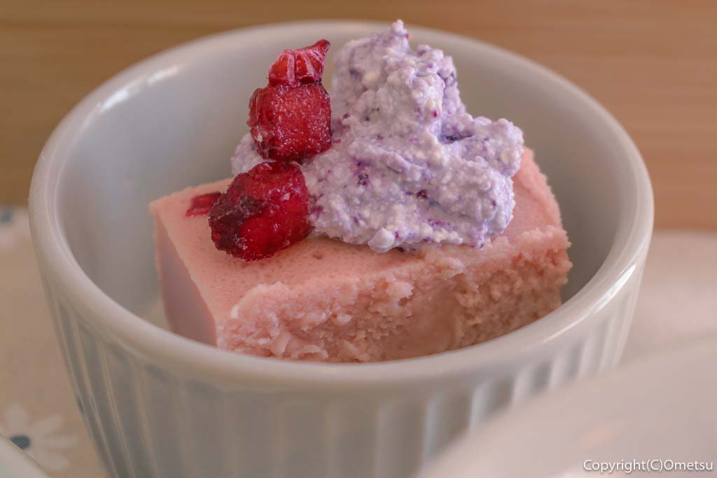 羽村市・小作台の雑貨店&カフェ、Anne＆non nonの、ブルーベリーのチーズケーキ