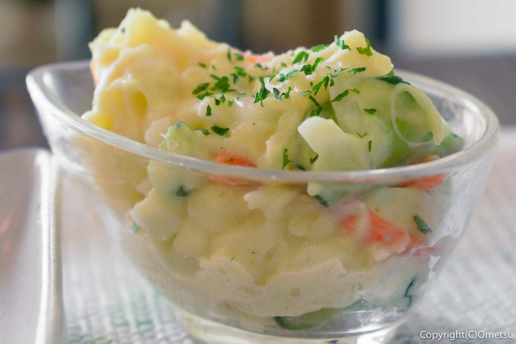 福生のレストラン・Ottamage(おったまーじゅ)の、玉子のポテトサラダ