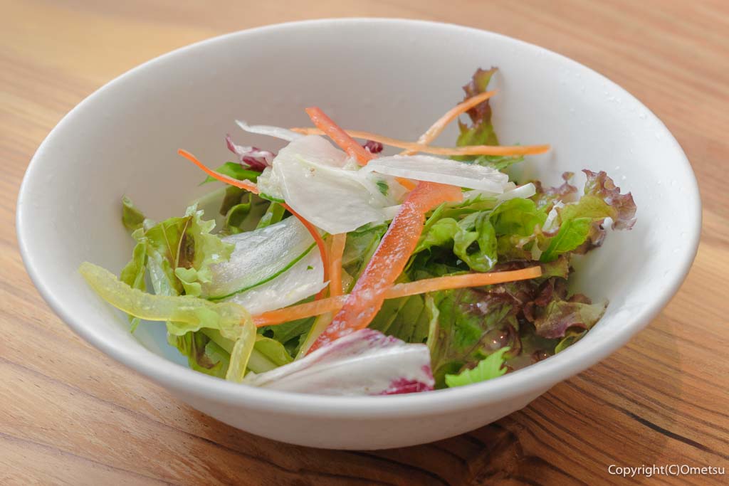 あきる野市・OSTERIA ALBERI（オステリア アルベリ）の、サラダ