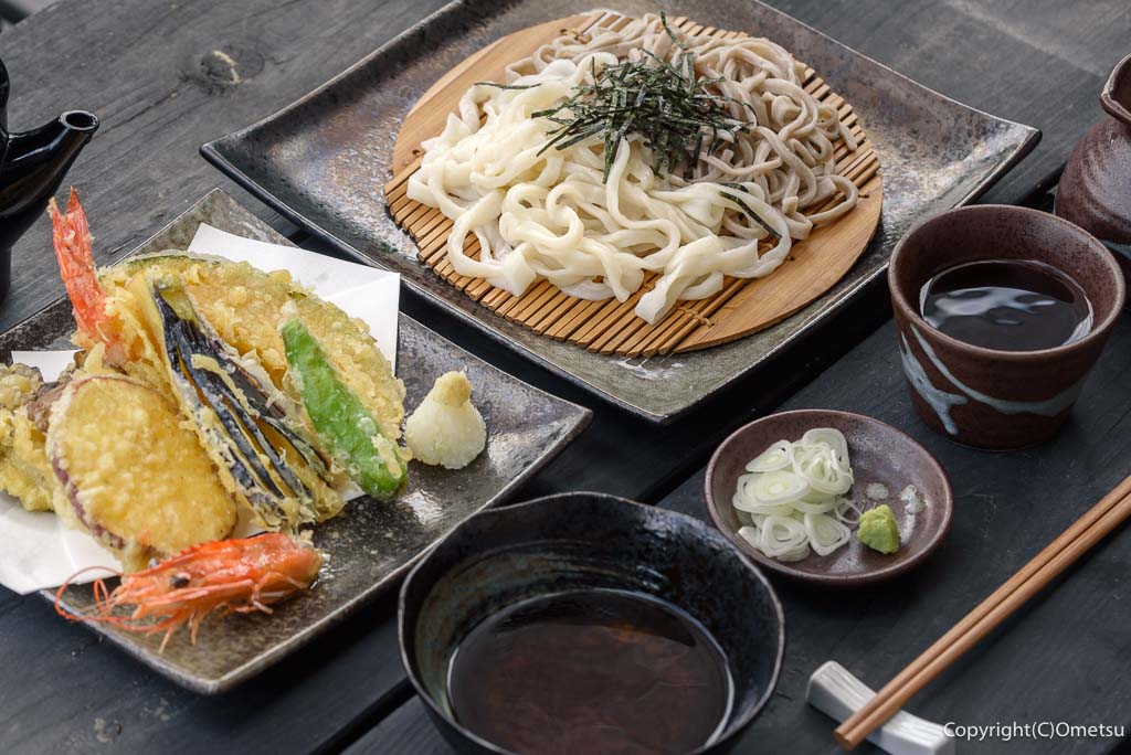 東京都・日の出町の、宝来屋の、蕎麦うどん天ぷら膳
