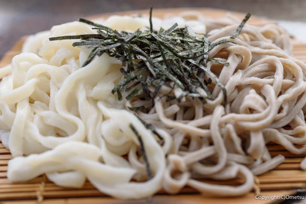 東京都・日の出町の、宝来屋の、蕎麦うどん天ぷら膳の、合盛り