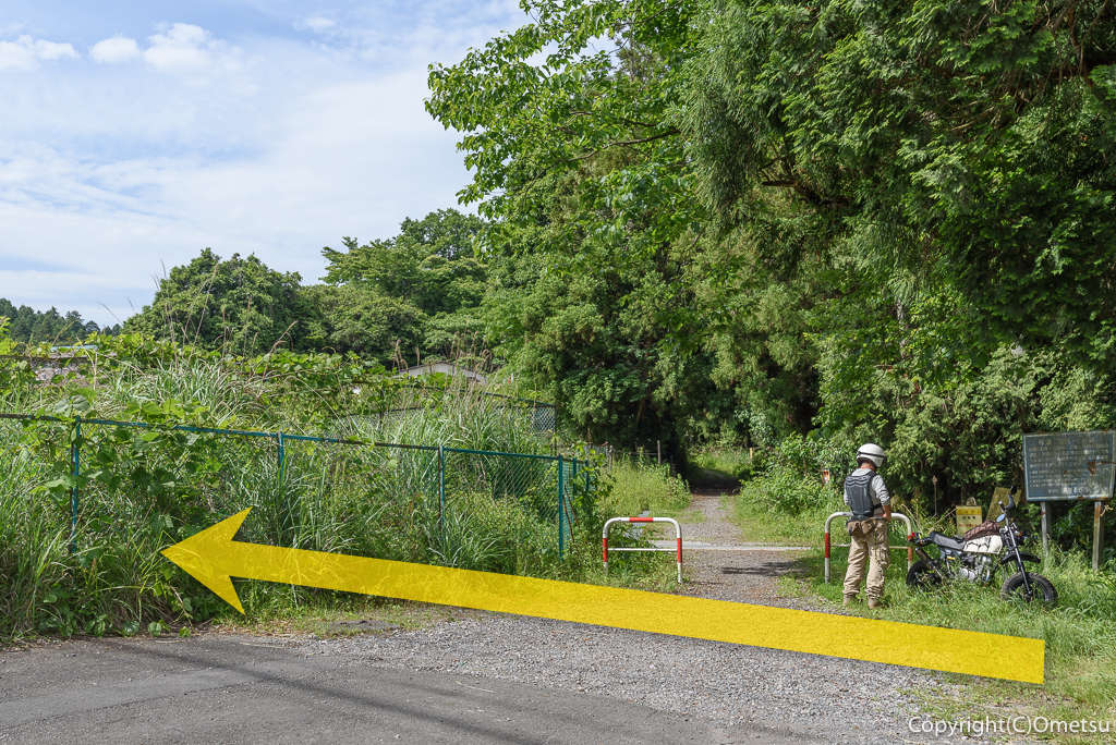 JR五日市線・岩井支線跡、横沢・小机林道入り口付近