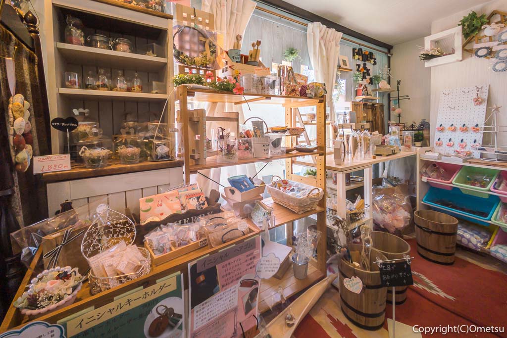 羽村市・小作台の雑貨店&カフェ、Anne＆non nonの雑貨コーナー